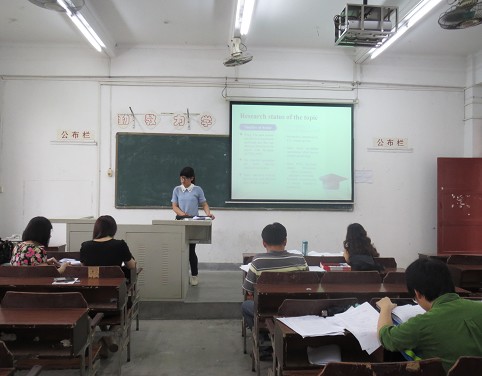 我系举行2015届优秀毕业论文答辩会