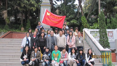 祭革命先烈英魂 当创先争优表率